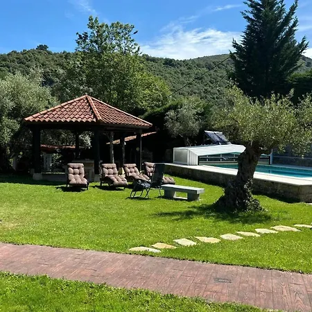 Villa Spacious In Bizkaia With Private Pool And Fireplace
