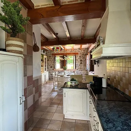 Spacious In Bizkaia With Private Pool And Fireplace * Emaldia
